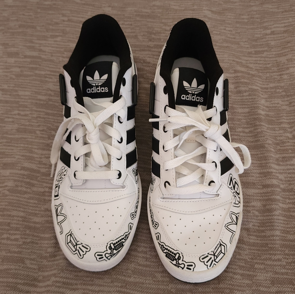 ADIDAS Forum Low GW 4921 (Sz 9)